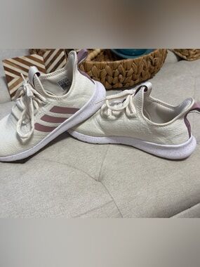 adidas Cloudfoam Pure 2.0 Women's Running Shoes - Beige / Pale Pink - Size 7 (Ex
